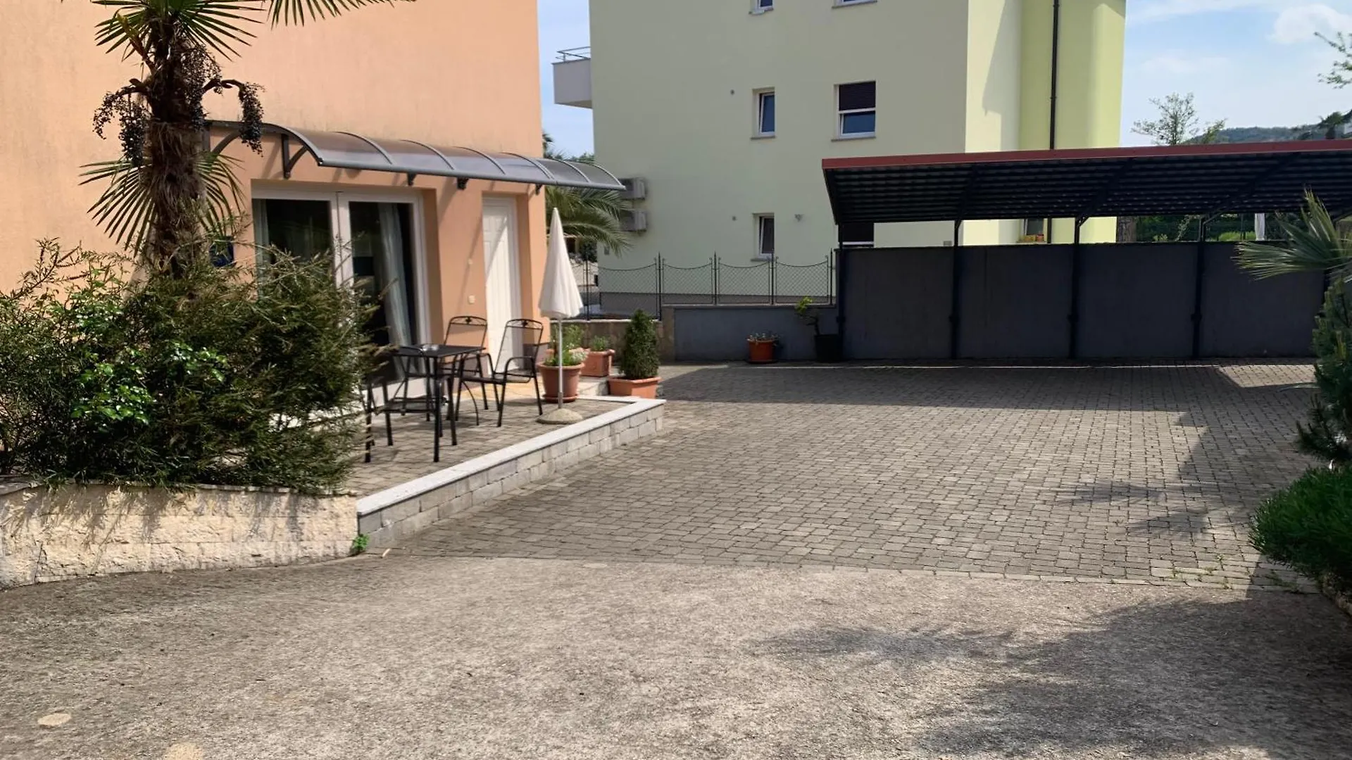 Grand Pool Apartments Ika-Opatija